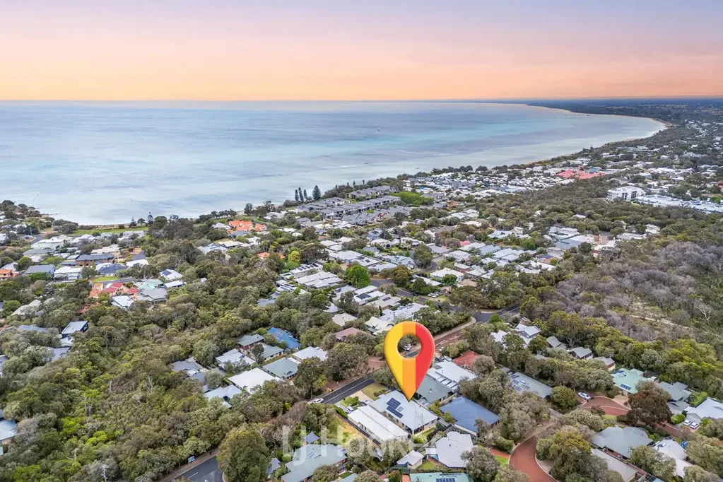 Dunsborough 4Moenga Elegant, Light-Filled Living in a Premier Dunsborough Location