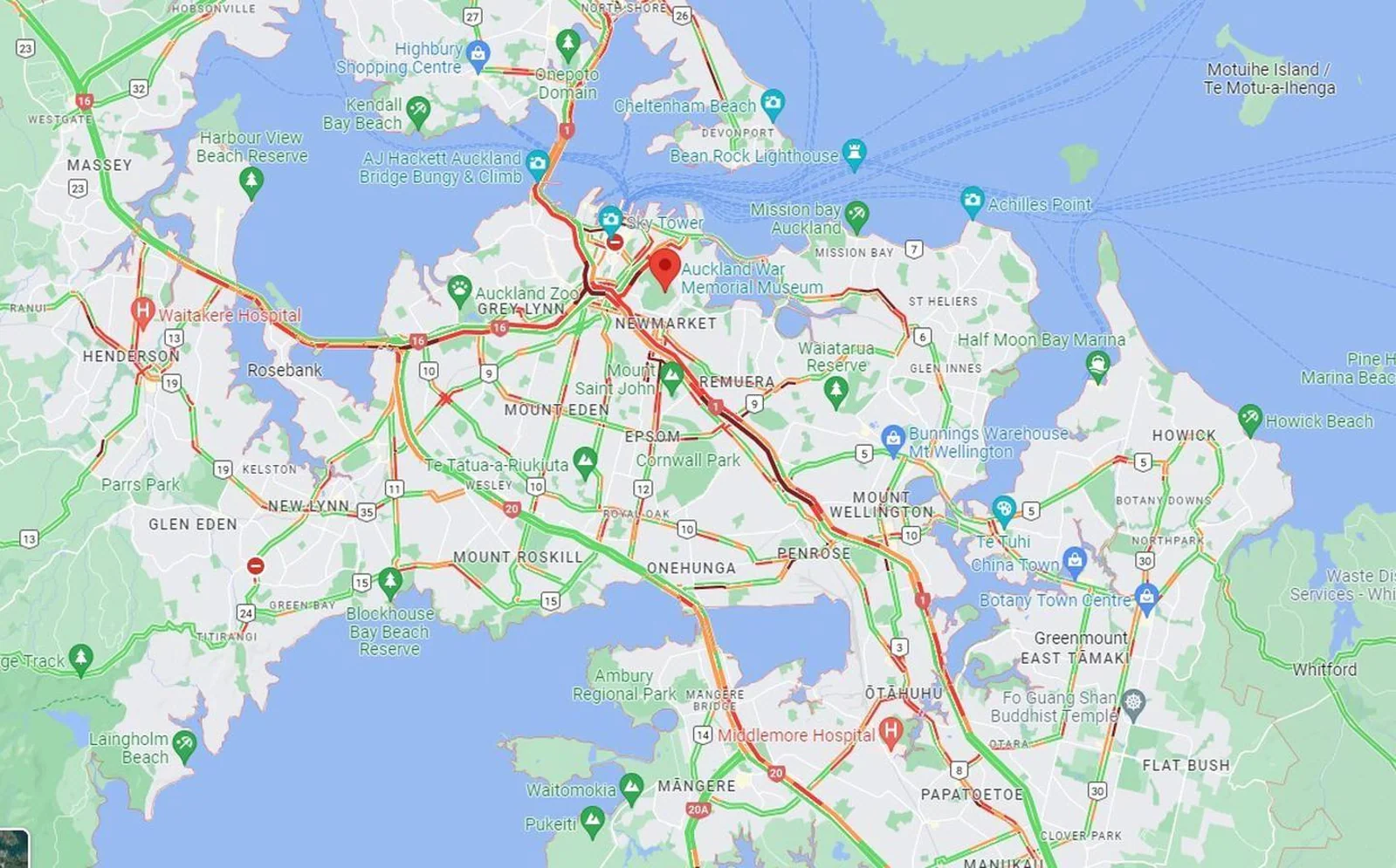 恶劣天气之后，迎来高速公路的长时间拥堵