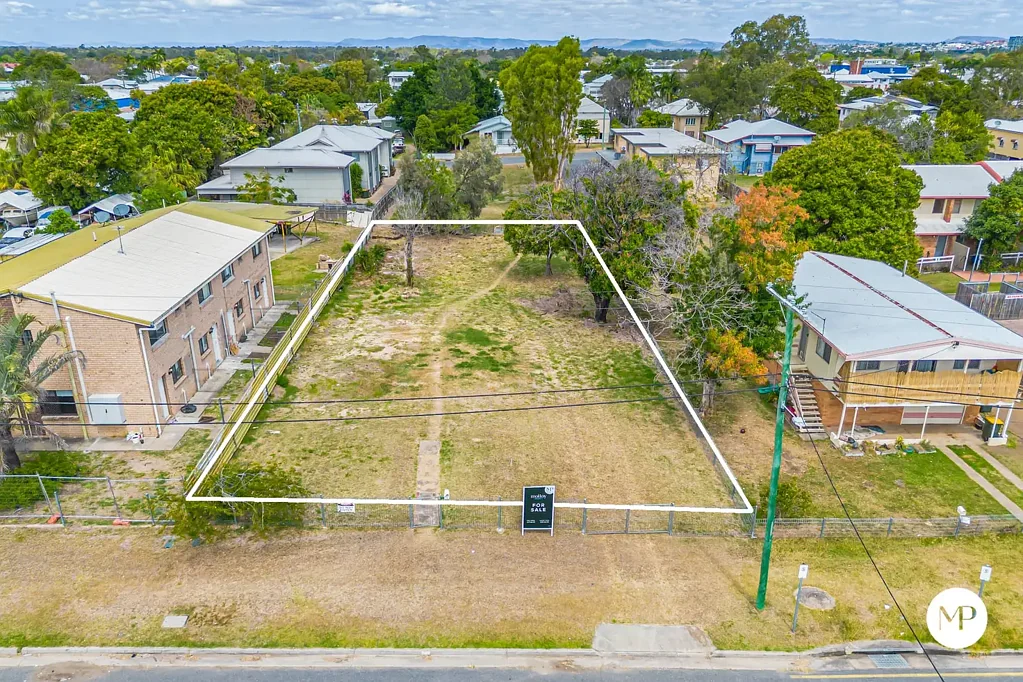 Berserker  Spacious 1012m² Allotment – Endless Potential Awaits
