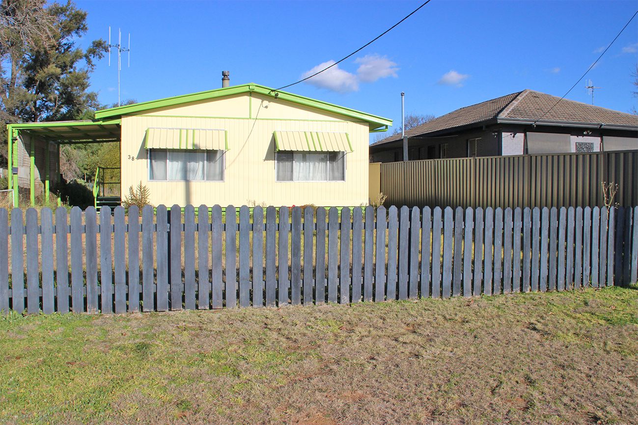 38 EDWARDS ST, COONABARABRAN NSW 2357, 0 Kuwarto, 0 Banyo, House