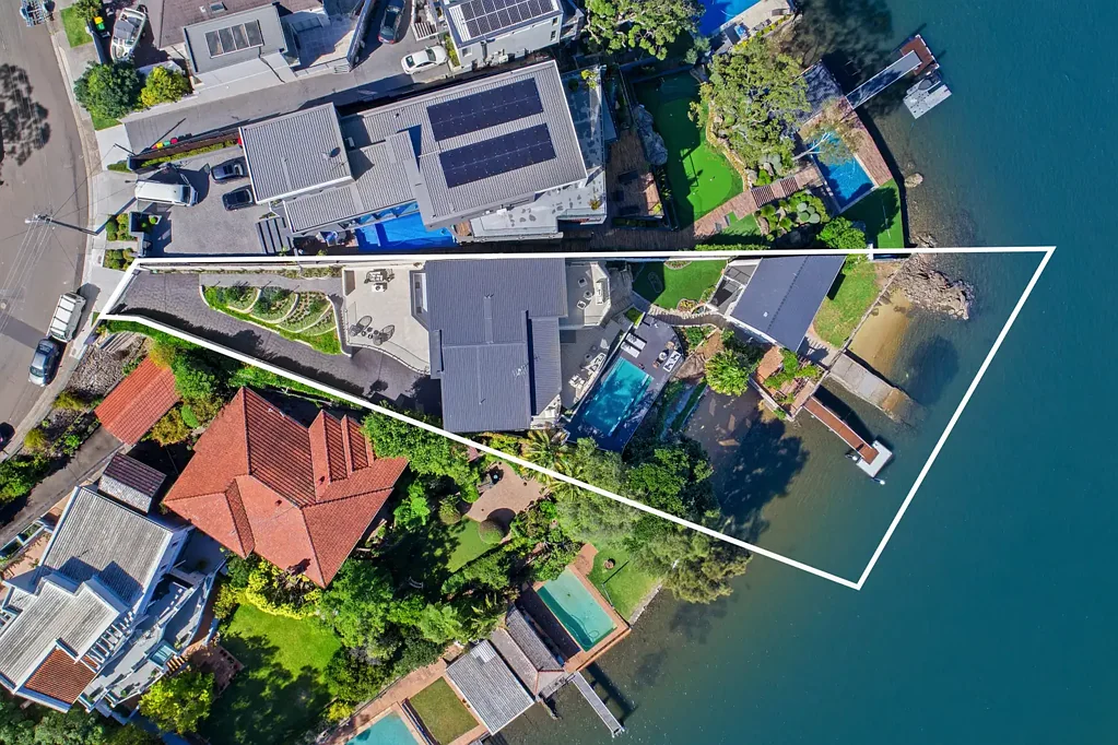 Kyle Bay 5침실 Rare 37m river frontage with beach, jetty, boatshed