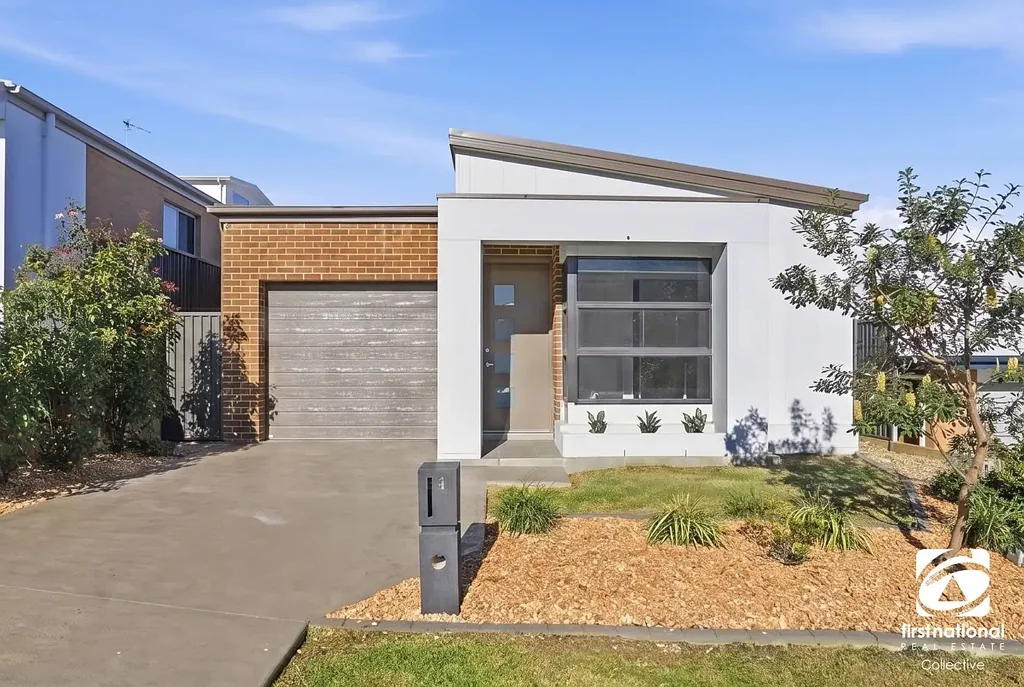 Gregory Hills 4ห้องนอน Contemporary Comfort with High Ceilings and a North-Facing Aspect