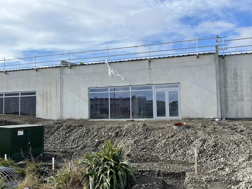 Burnside High Profile Showroom/Warehouse