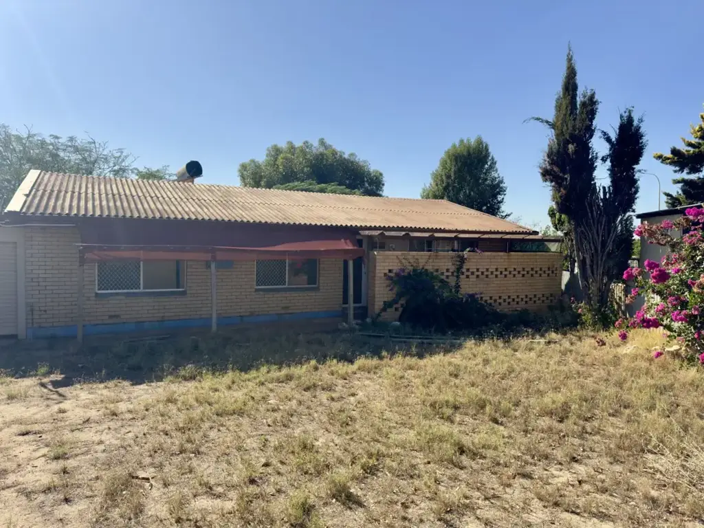 25 Compton Street, Rangeway, WA 6530