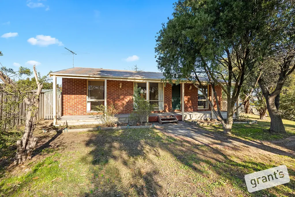 Narre Warren 2Phòng ngủ Two Bedroom, Two Bathroom House on 670sqm