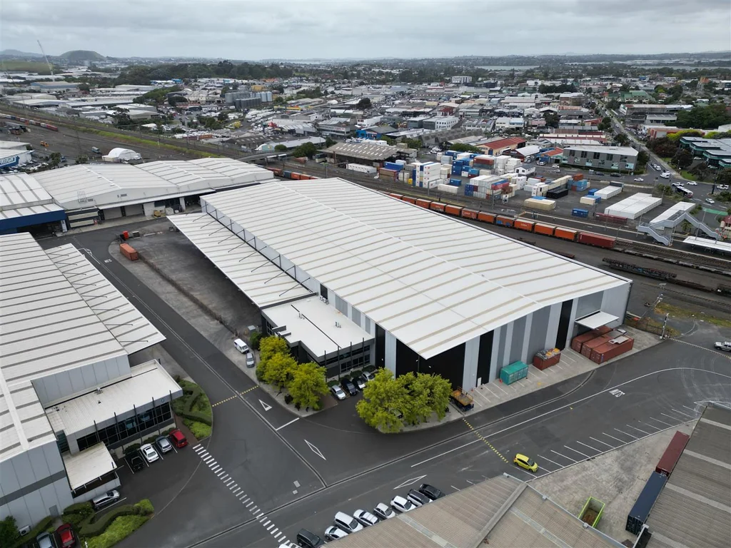 Favona CBRE | 10,000sqm A-Grade Warehouse
