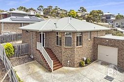 3/9 Ross Street, Darley