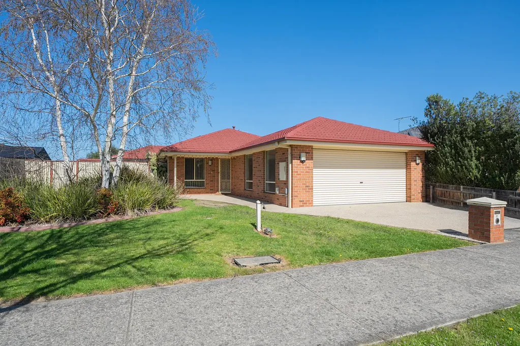 Family Home in a Quiet Berwick Pocket - Available Now