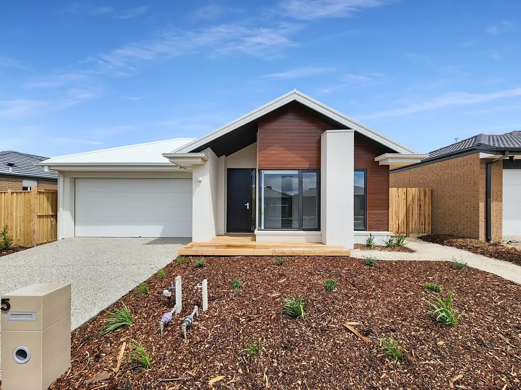 5 Unico Circuit, Mount Duneed, VIC 3217