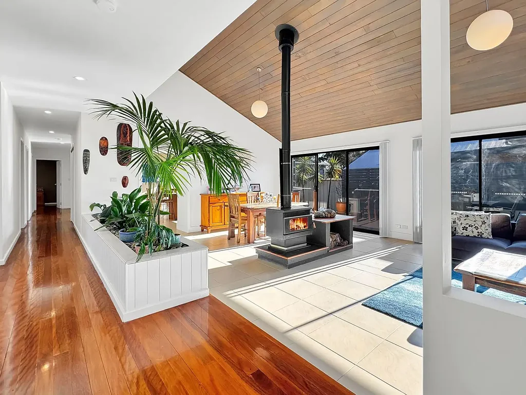 Culburra Beach 3 Bedroom SOMETHING SPECIAL