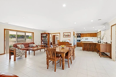 31 Field Road, Heathcote, VIC 3523, 4 slaapkamers, 3 badkamers, House