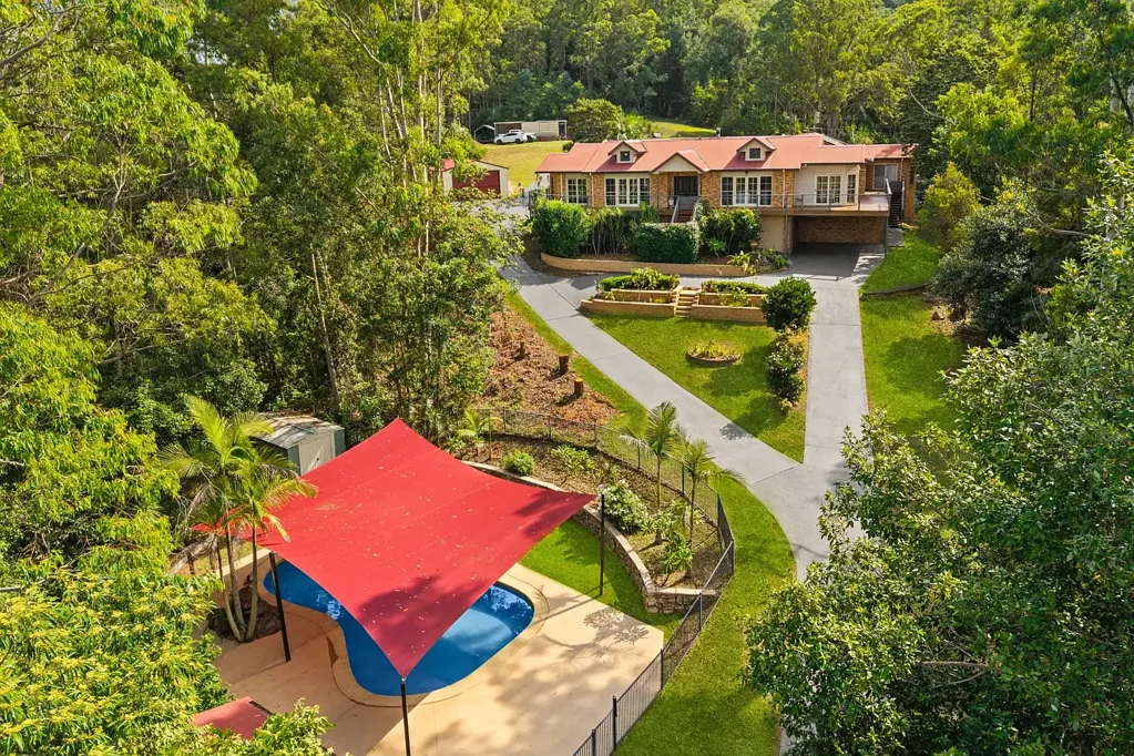 Wyong Creek 5房  Quality homestead positioned on a private 40 acres