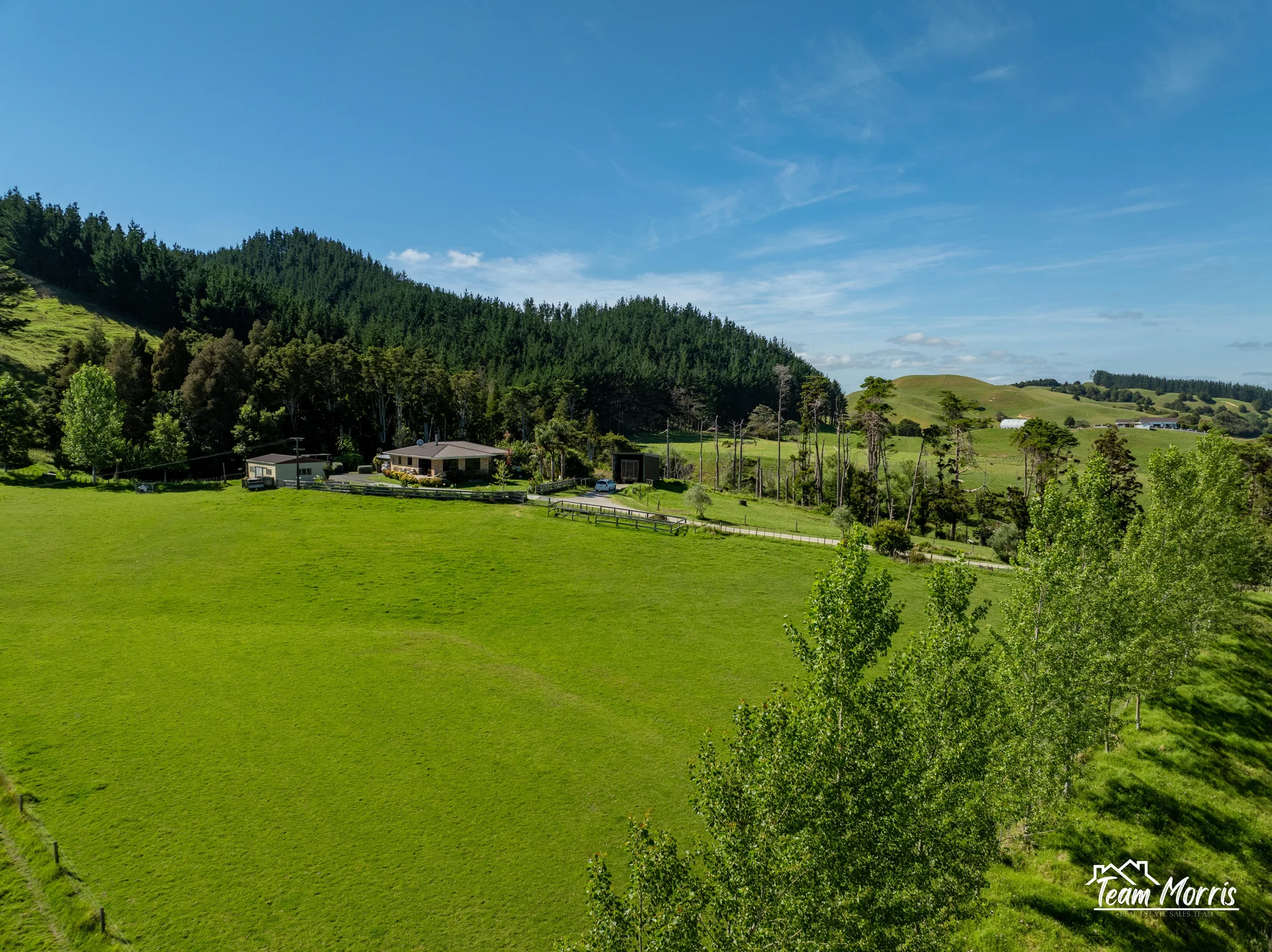Paparoa 3房  Productive Farming & Family Living