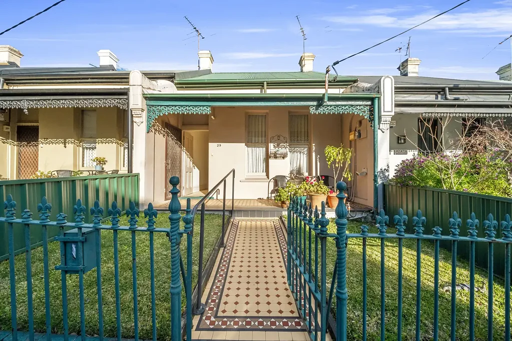 Glebe 2 Bedroom Pure potential in the heart of Glebe