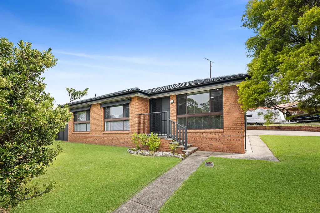 9 Chifley Drive, Raymond Terrace, NSW 2324