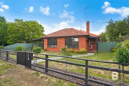 1 Waller Avenue, Newington