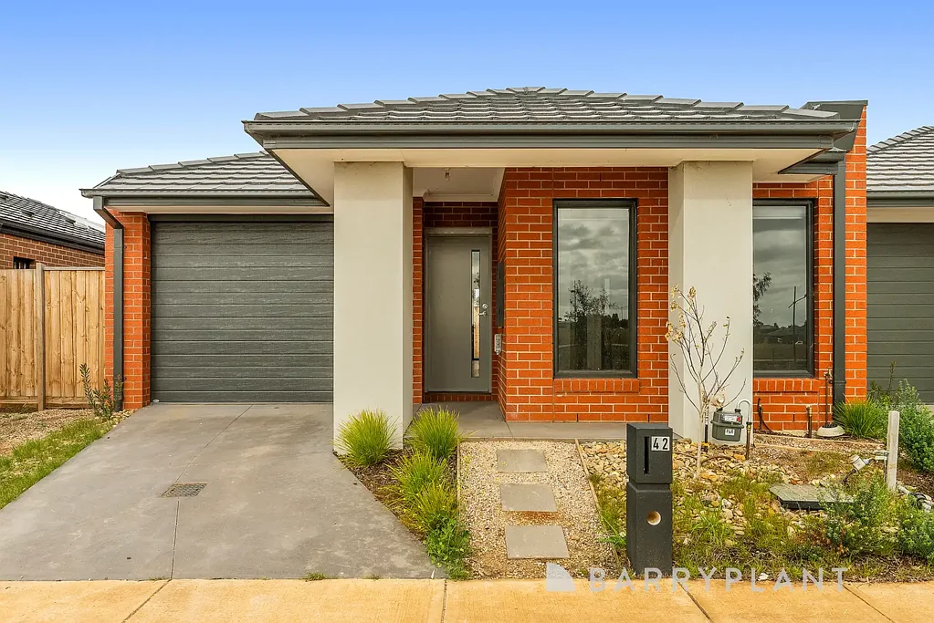 42 Baxterpark Drive, Thornhill Park, VIC 3335