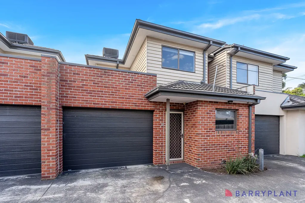 Well-Located Two Bedroom Townhouse Close to Amenities