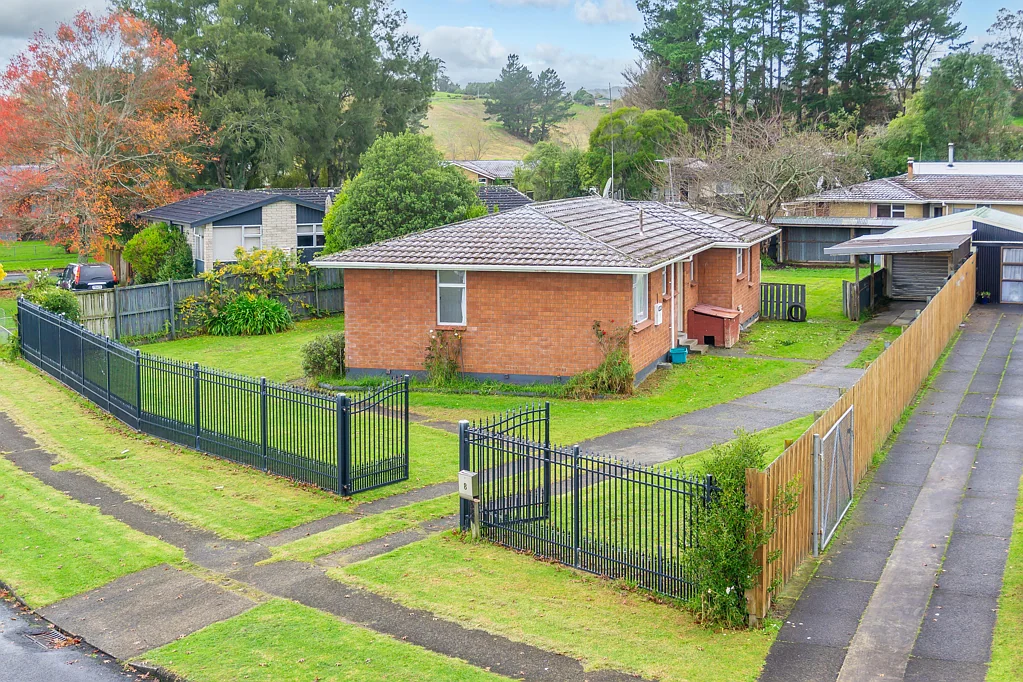 Huntly 3 Bedroom Solid brick home!