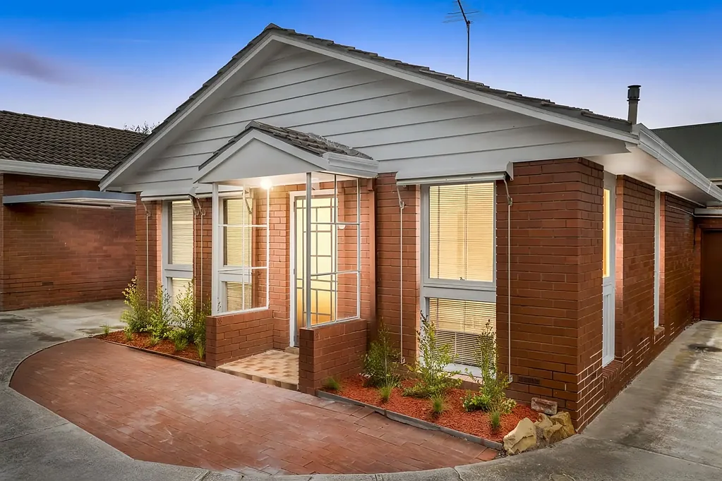 Stylish Two-Bedroom Unit in the Heart of Glen Iris