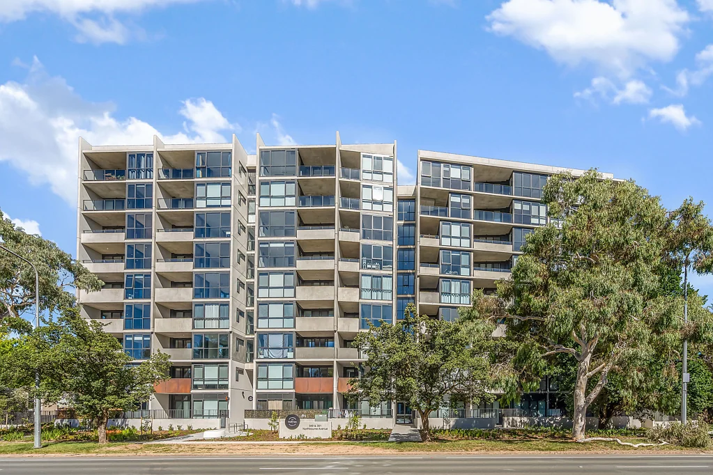 [Sullivan] Luxurious Apartment Living in Lyneham