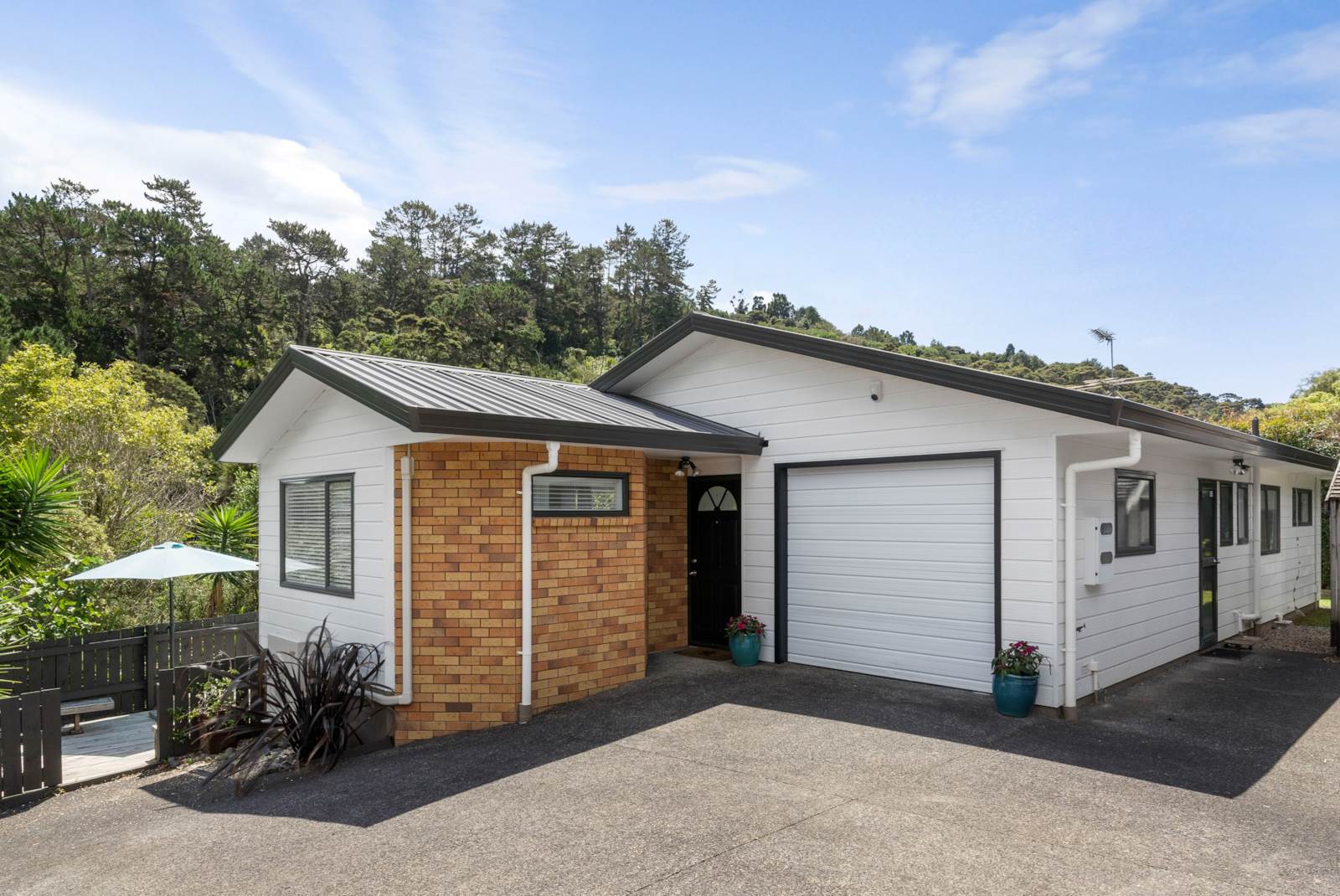 2/136 Lynn Road, Bayview, Auckland - North Shore, 3 Bedrooms, 1 Bathrooms, House