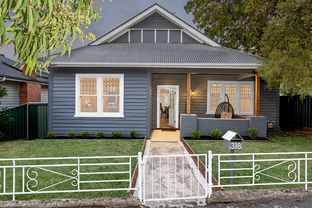 Ballarat East 3Zimmer Charming 1930's Californian Bungalow in a Prime Ballarat East Location