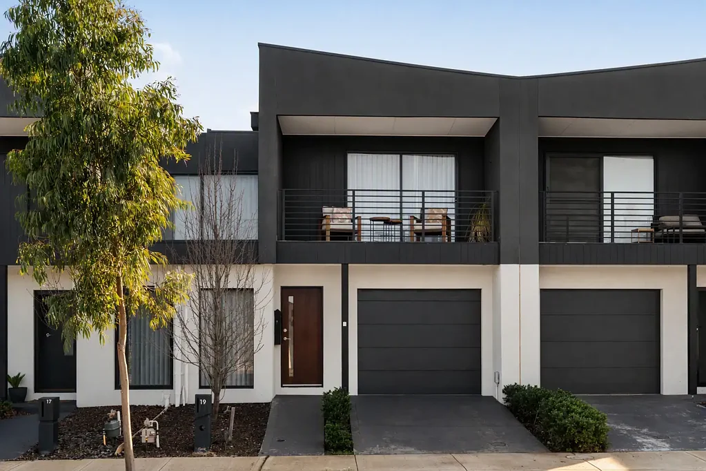 Deanside 3chambre Contemporary Living in a Thriving Deanside Neighbourhood