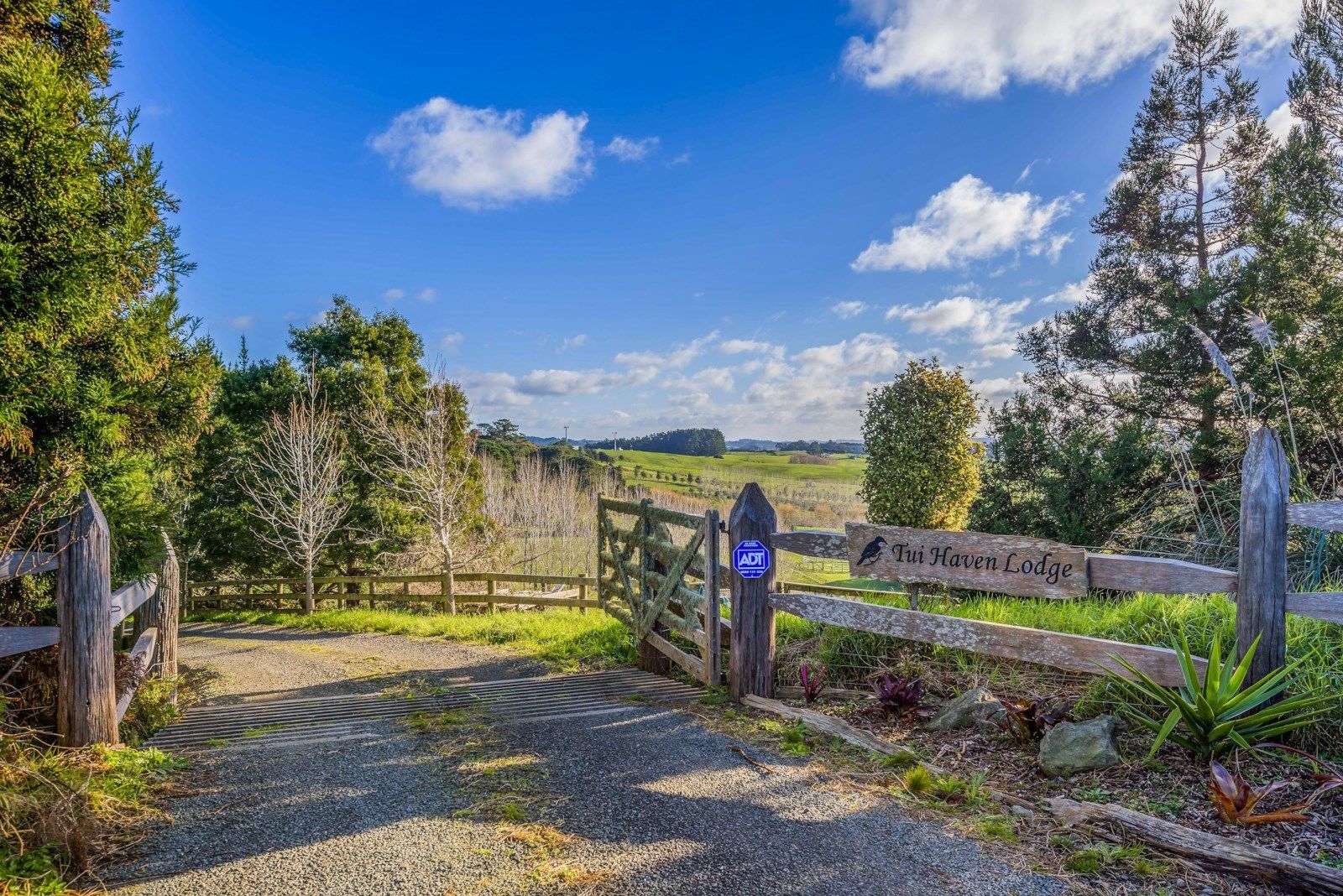 307 Whitehills Road, Waitoki, Auckland - Rodney, 4 habitaciones, 2 baños