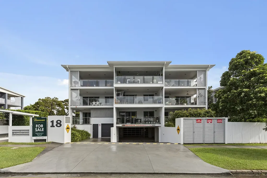 Mitchelton 2房 顶层后位隐私佳 宽敞空间137平米 绿色景观娱乐阳台 新装Bosch洗碗机 高级地毯石制台面 舒适便捷生活方式 Rare Rear Top Floor Apartment with Expansive Entertainer's Balcony