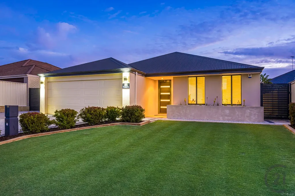 21 Woorabinda Rise, Lakelands, WA 6180