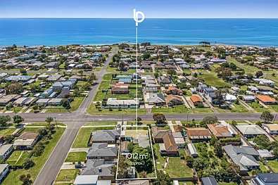 Portarlington 3 Slaapkamer Beachside Classic with a Bright Future