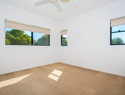 2/134 Ridgeway Avenue, Southport, Gold Coast, 3部屋, 2バスルーム, Townhouse