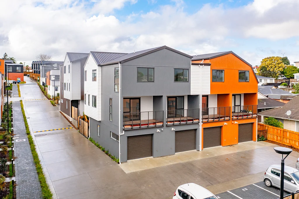 Henderson 3Phòng ngủ BRAND NEW & ARCHITECTURALLY DESIGNED
