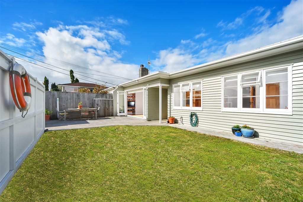 1/15 Wicklow Road, Narrow Neck, Auckland - North Shore, 2房, 1浴