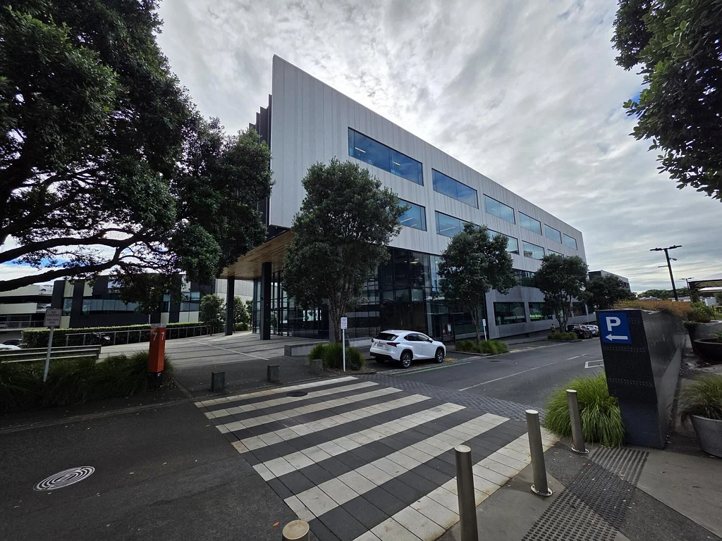Ellerslie Premium Office Sublease in Central Park