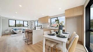 2,4/30 Woodford Ave, Henderson, Waitakere City