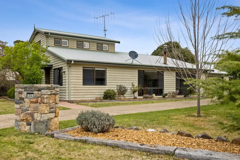Berridale 3ਬੈੱਡਰੂਮ Charming Family Home in Prime Berridale Location