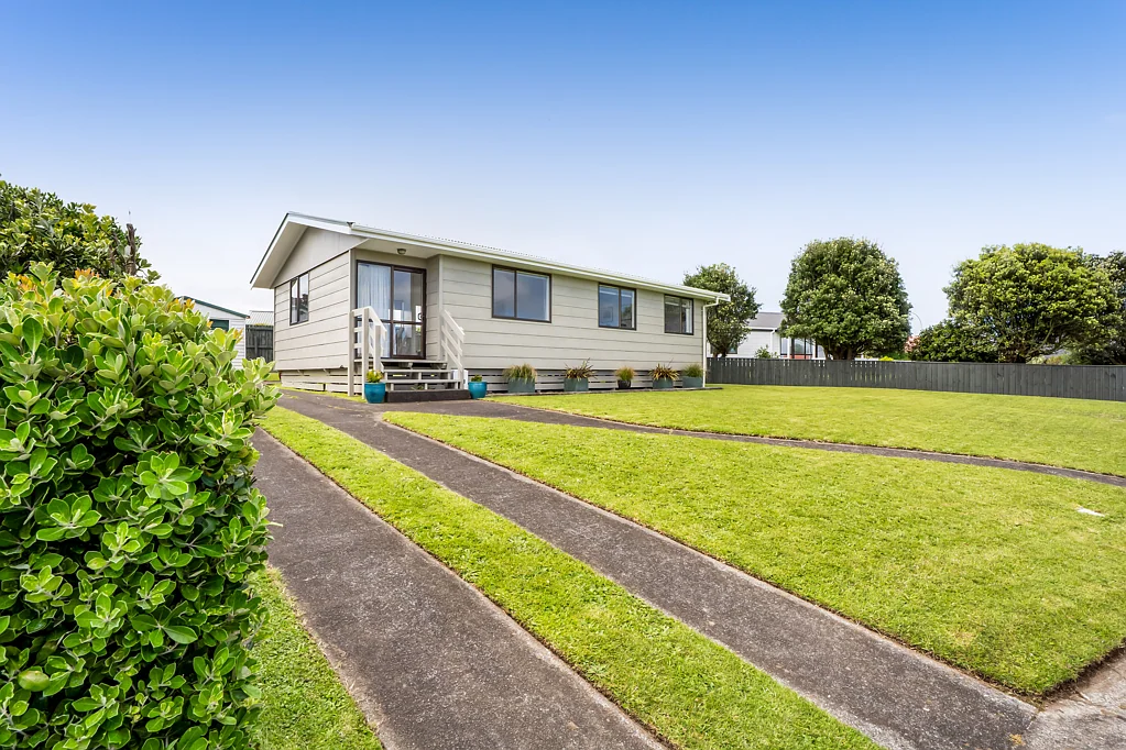 Opunake 3房  "Summer vibes"