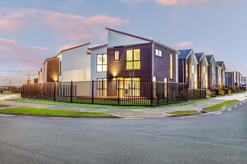 Papakura 4房  Selling Fast - Brand New in Mclennan Park!