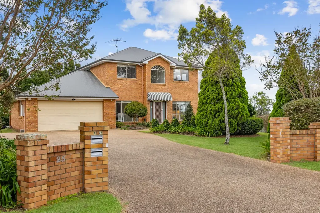 1/25 Warana Avenue, Mount Lofty, QLD 4350