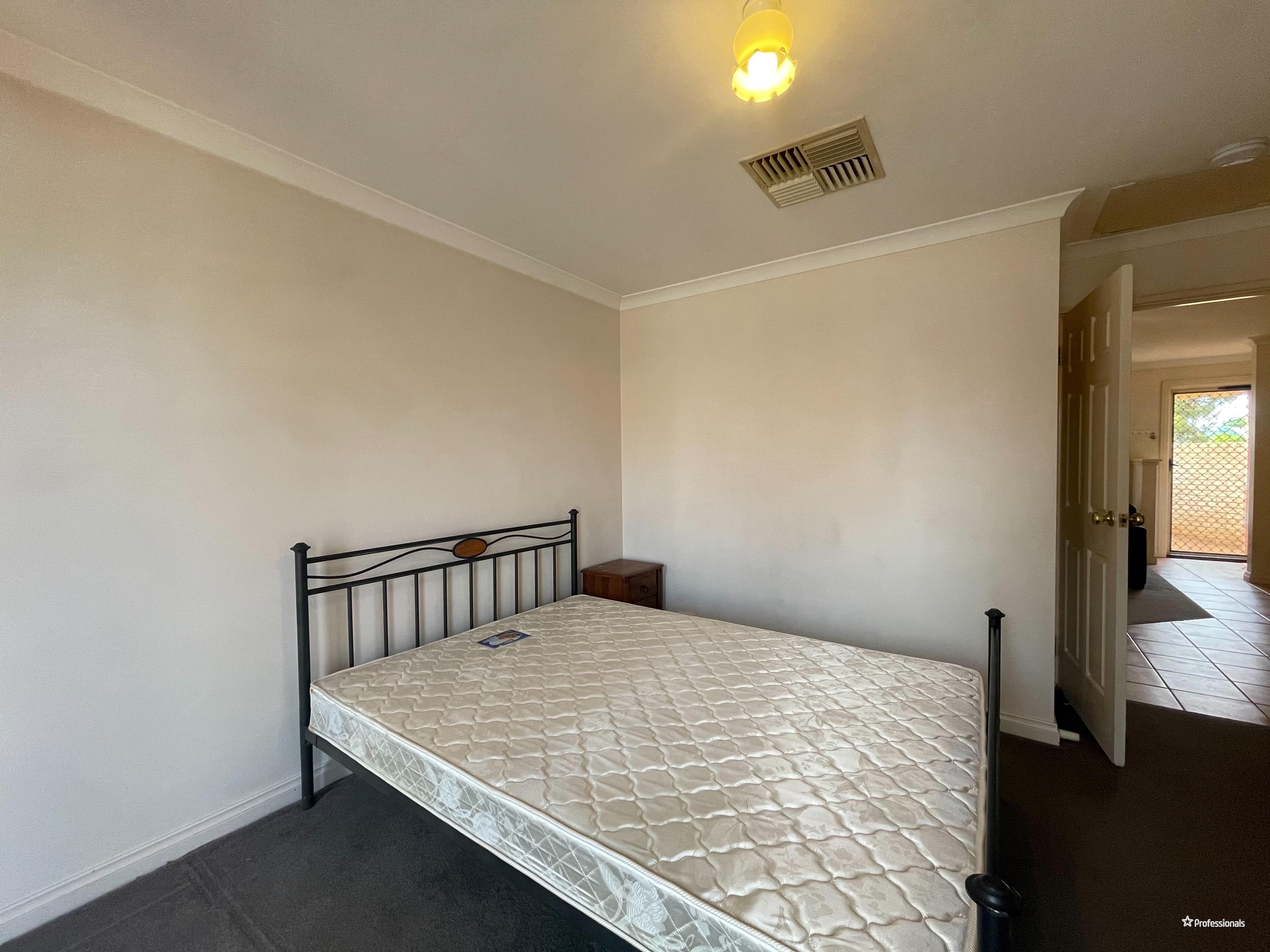 UNIT 4 126 CHEETHAM ST, KALGOORLIE WA 6430, 0 ห้องนอน, 0 ห้องน้ำ, House