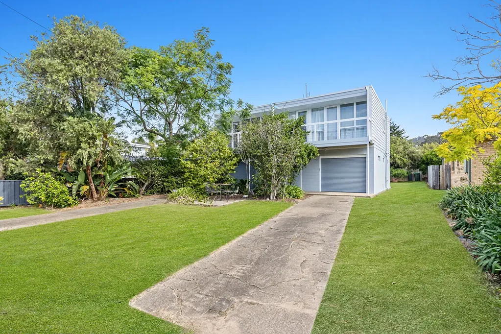 77 Pacific Road, Surf Beach, NSW 2536