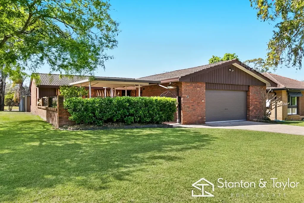 Kingswood 4कमरा SUPERBLY MAINTAINED HOME IN CUL-DE-SAC LOCATION