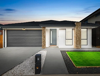 9 Semolina Street, Manor Lakes, South West Melbourne, 4房, 2浴, House