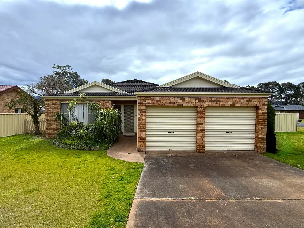 Spacious 4-Bedroom Family Home