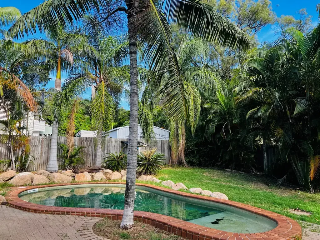 APPLICATION APPROVED:: AFFORDABLE HOME WITH DECK AND POOL!