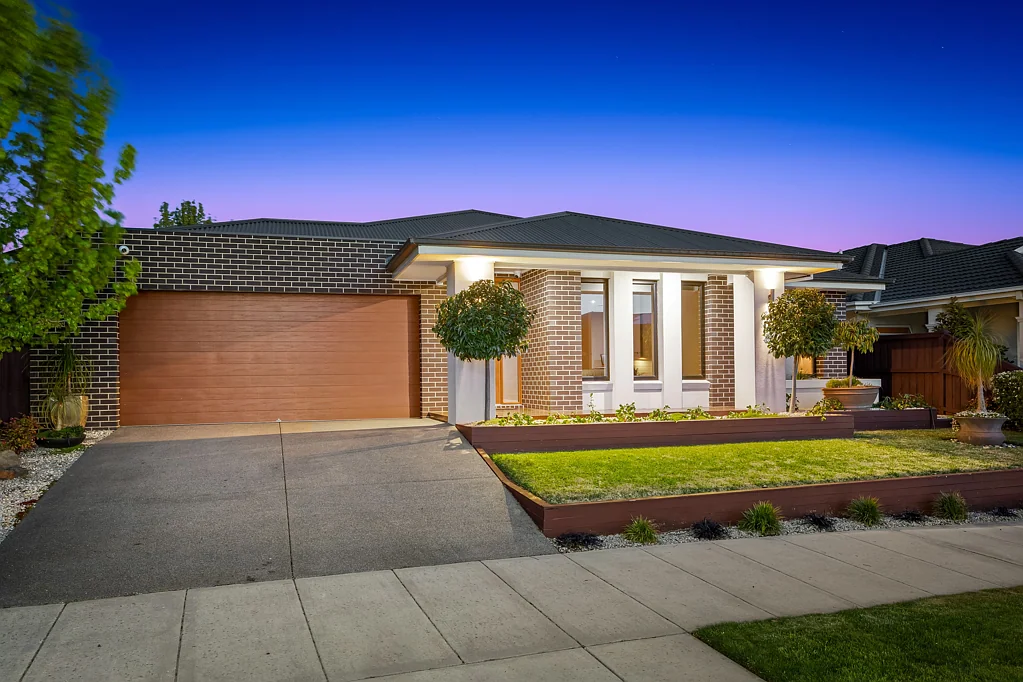 10 Insignia Boulevard, Alfredton, VIC 3350