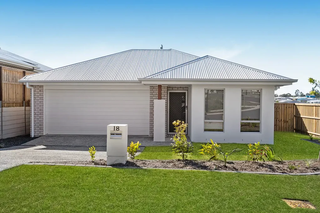 Four Bedroom Brand New Home in Logan Reserve