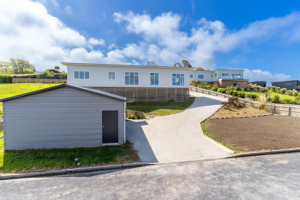 5 Okahau Terrace, Warrington, Dunedin, Otago